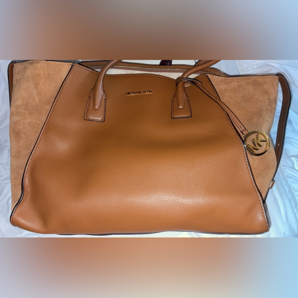 Michael Kors Avril XL Tan Leather Tote